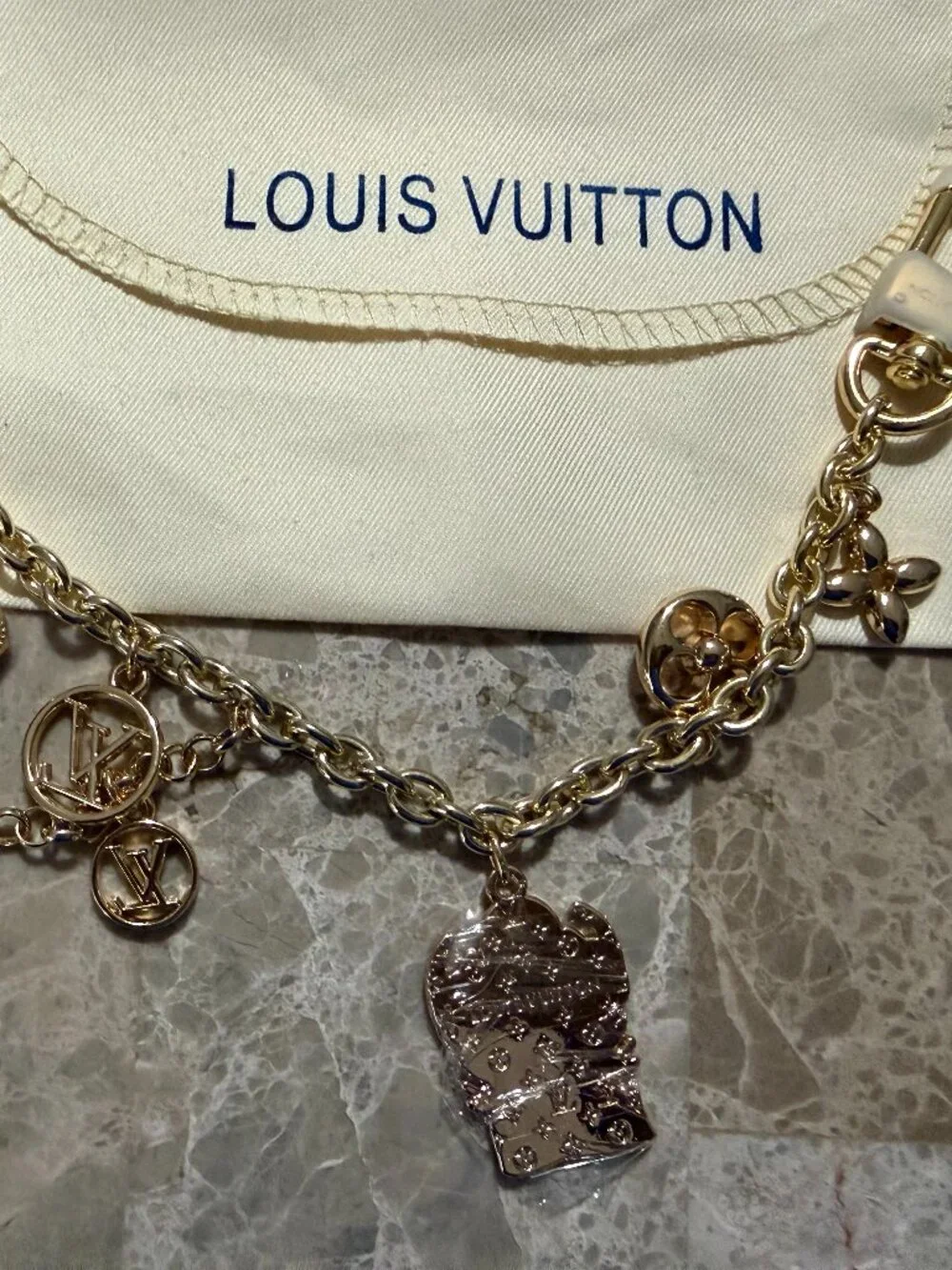 RARE and STUNNING BNNU ZODIAC FASHION BAG CHARM! Comes with Dustbag and LV BOX!
